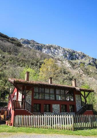 Les Vegues II Apartamento Santillan Exterior foto