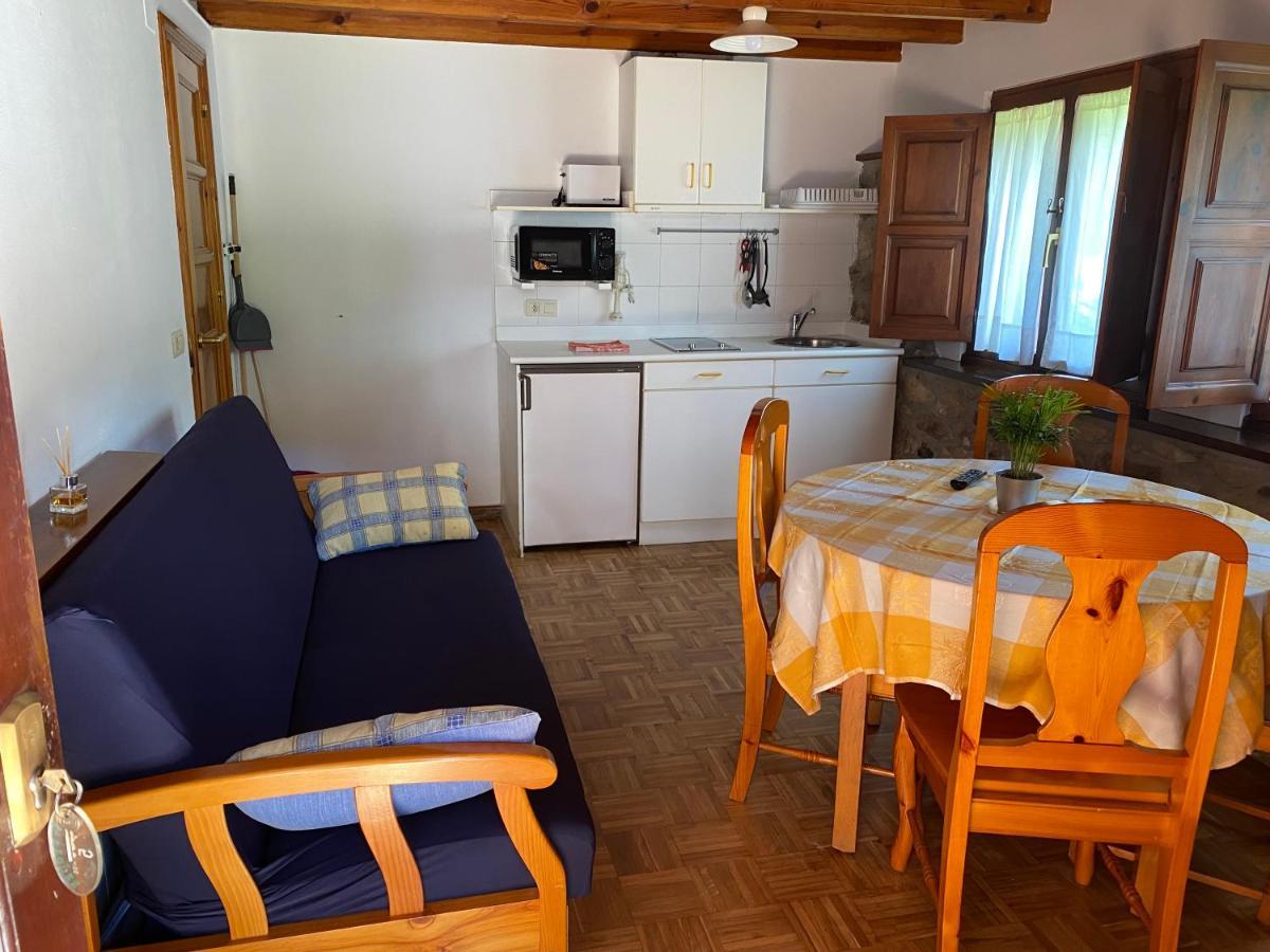 Les Vegues II Apartamento Santillan Exterior foto